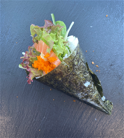 Sake temaki