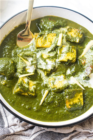 Saag panee