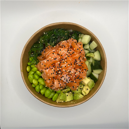 Salmon poké bowl