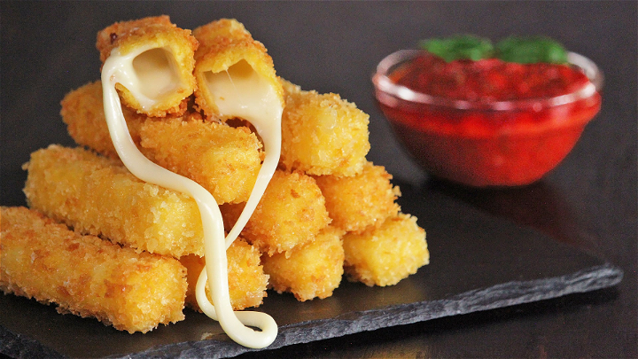 Mozzarella sticks