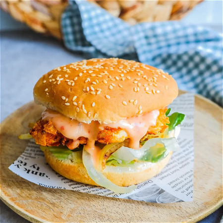 Crispy chicken burger