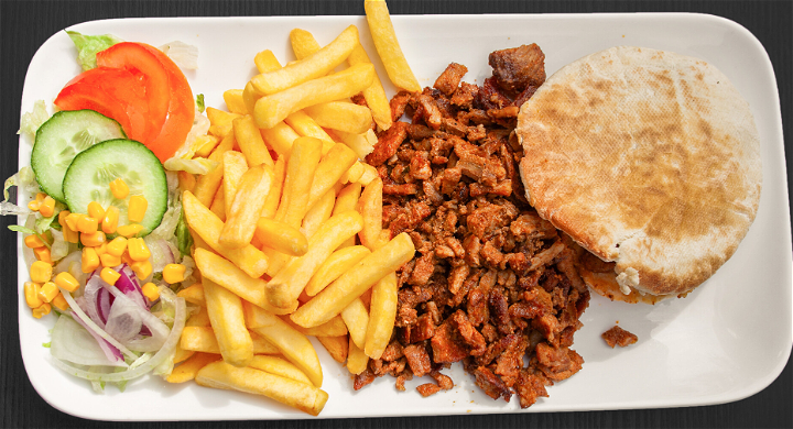 Grote schotel shoarma varkensvlees