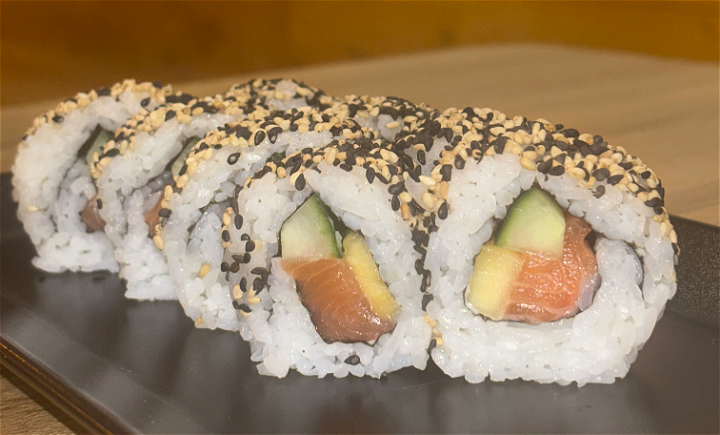 Salmon Mango Town roll 8 stuks