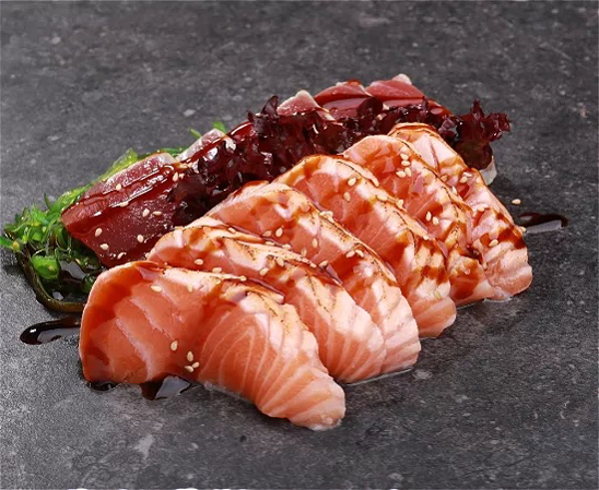 Flamed sashimi salmon 8 stuks