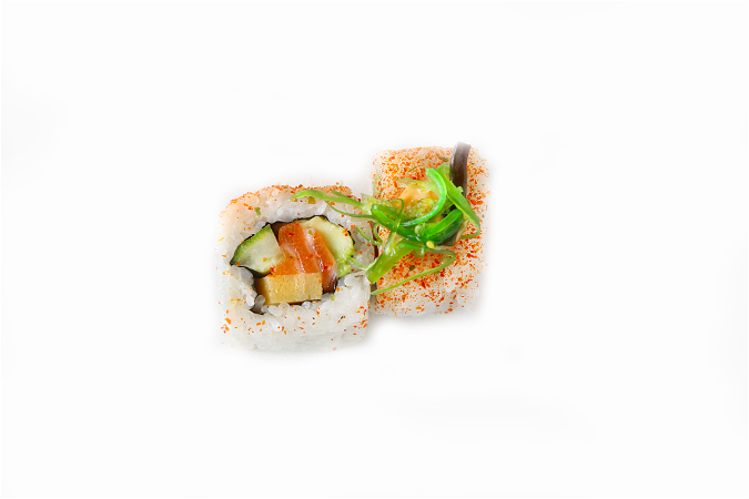 Spicy Salmon Wakame Roll