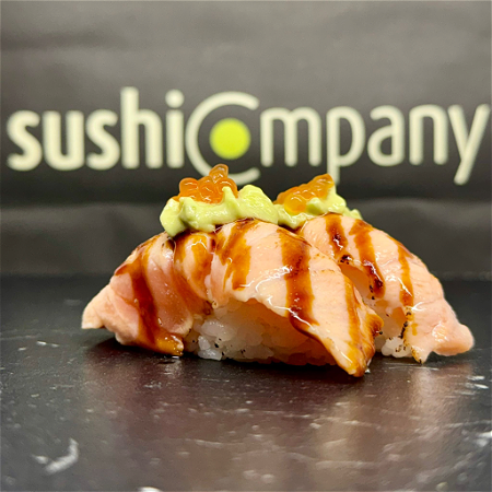 Zalm  nigiri flambe