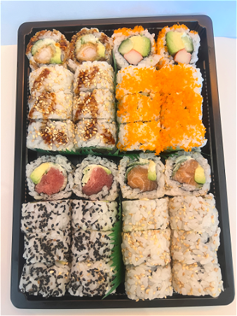 Sushi uramaki mix box 
