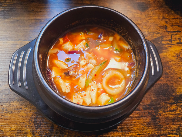 Spicy seafood soup