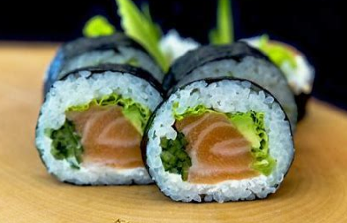 Futomaki salmon 5 pcs