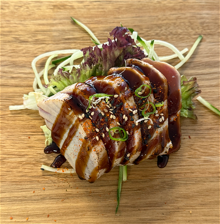 Geflambeerde Tonijn Sashimi