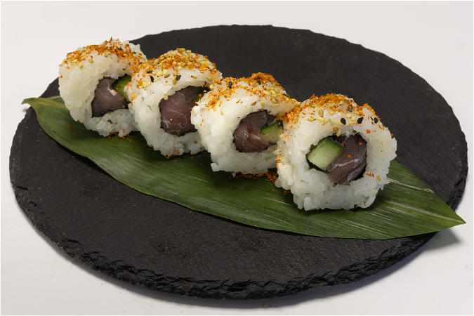 Spicy tuna uramaki