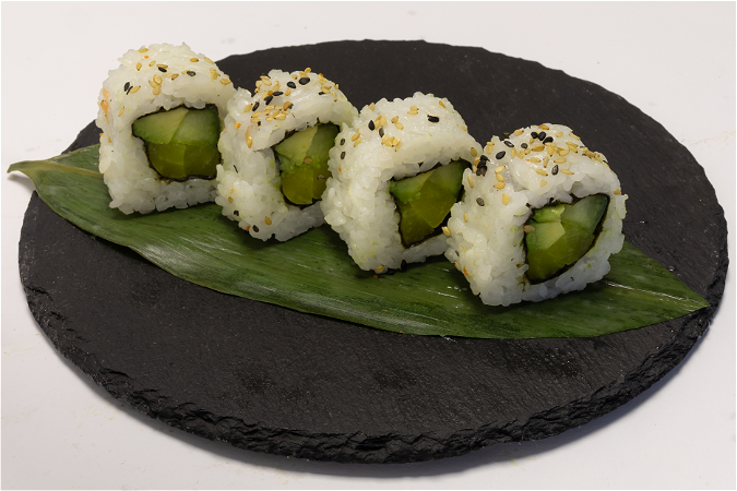 Vegan roll uramaki