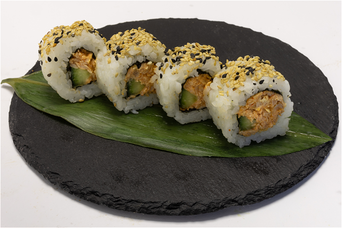 Tuna salade uramaki