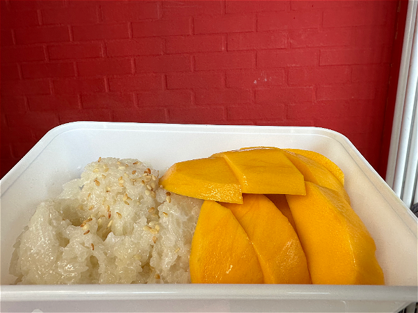 Mango met kleefrijst (alleen vandaag)