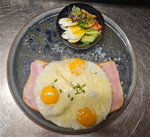Uitsmijter ham + kaas