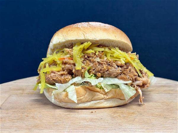 Broodje pulled chicken