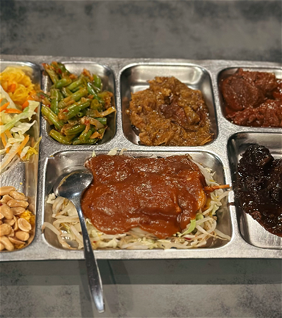 Indonesische Rijsttafel voor 1 tot 2 personen
