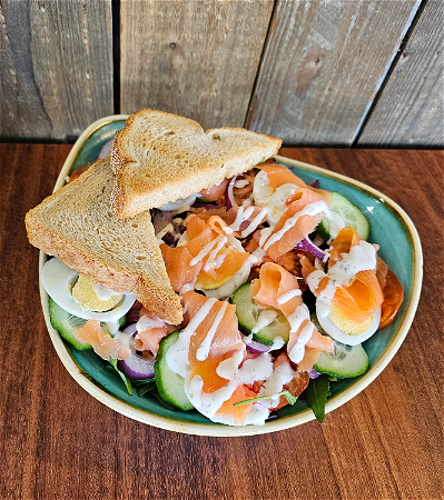 Maaltijdsalade gerookte zalm
