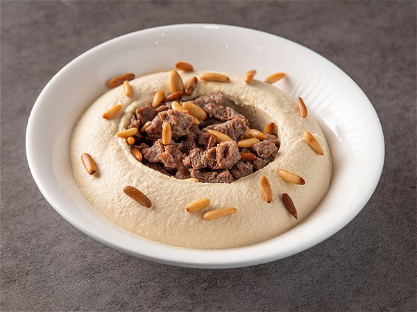 Hummus with meat