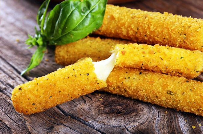 4 Pcs mozzarella sticks