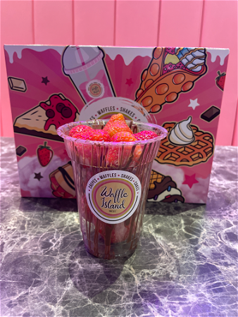 Strawberry Cup Melk Chocola