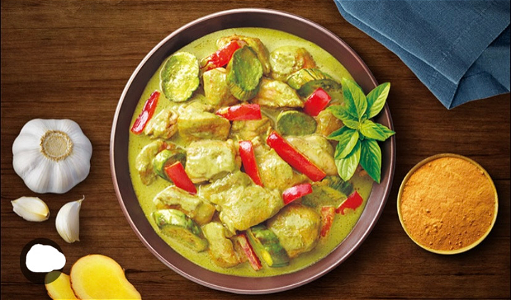 Groen Curry Kip met (Nasi of Bami)