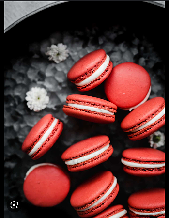 Dutch home macarons redvelvet 